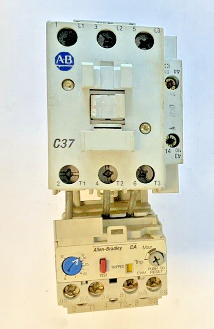 ALLEN BRADLEY 100-C30D*00C / 193-EA1GB STARTER  W/ 100-S AUX CONTACT
