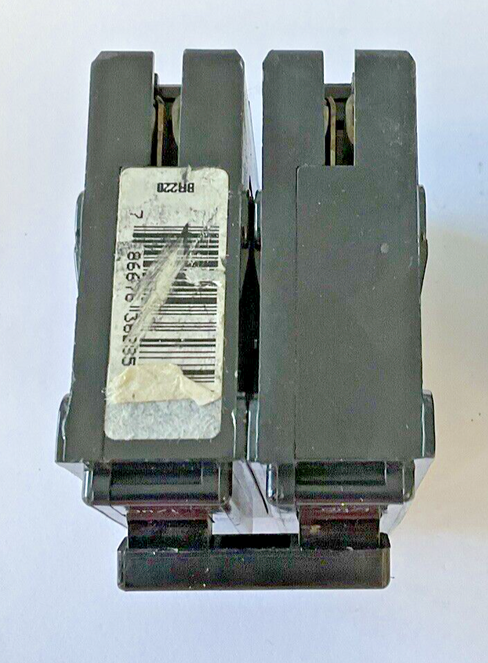 CUTLER HAMMER BR220 CIRCUIT BREAKER 20A 2POLE 120/240VAC HACR***LOTOF2***