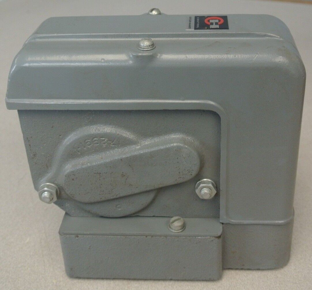 CUTLER-HAMMER 10182H15A PHASE FAILURE & REVERSE RELAY / 440V, 60Hz / NEW SURPLUS