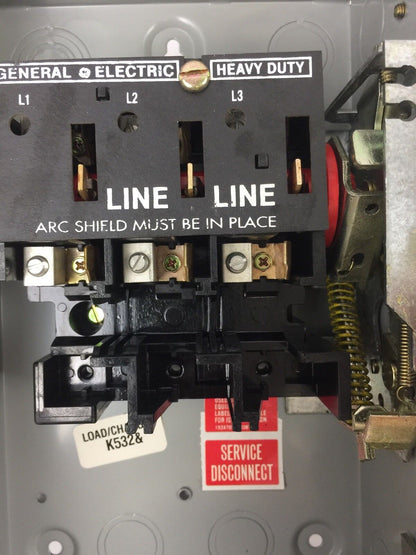 GE THN3321 SAFETY SWITCH HEAVY DUTY INDOOR NON FUSIBLE 3 POLES 240VAC 250VDC 30A