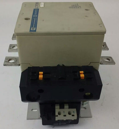 TELEMECANIQUE LC1F265 CONTACTOR, 3PH 600VAC 285A 200HP W/ 24V 40/400HZ  COIL