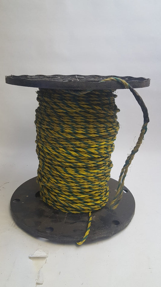 Greenlee 412 Pull Rope 1/4 Inch x 250 ft, 1130lb Breaking Strength Polypropylene