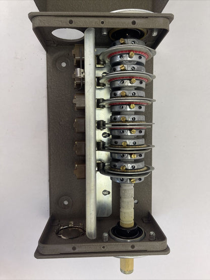 GEMCO 2000306RSPX ROTATING CAM LIMIT SWITCH 600V