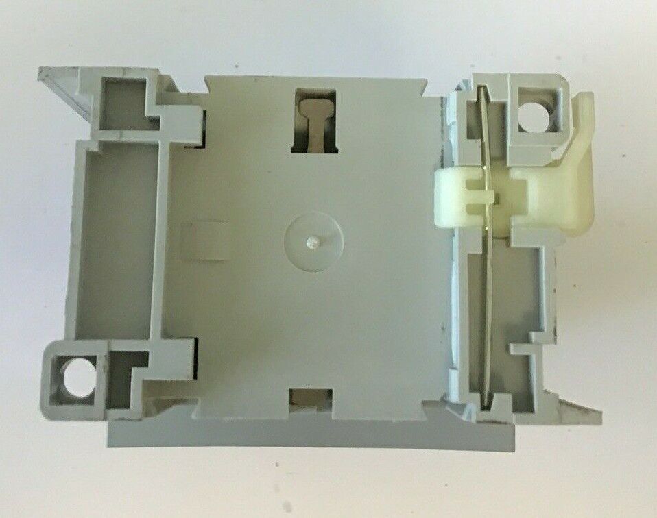 ALLEN BRADLEY 100S-C30DJ14C SAFETY RELAY SER.C 690V 65A