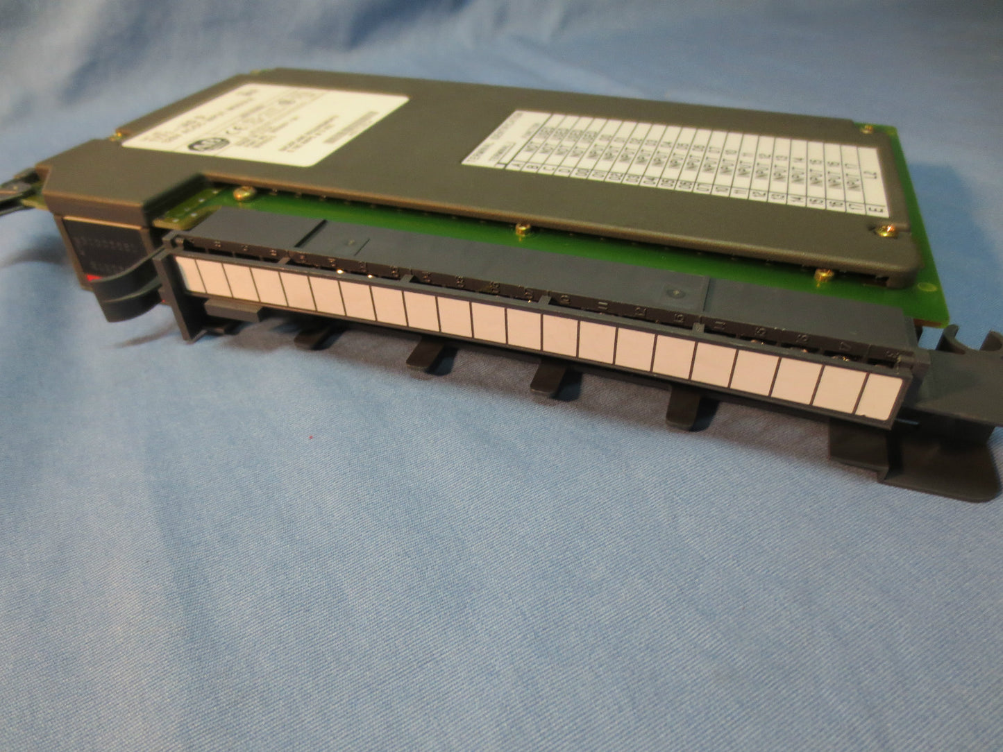 ALLEN-BRADLEY 1771-IAD D, 120V AC/DC INPUT MODULE, Ser. D, Rev. B02, - LOT of 3