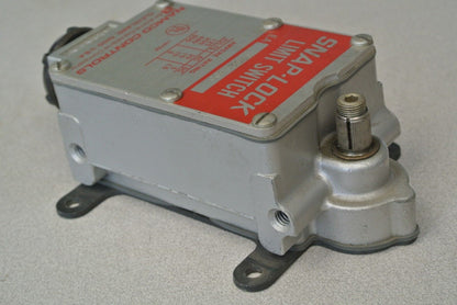 NAMCO EA170-21300 SNAP-LOCK LIMIT SWITCH