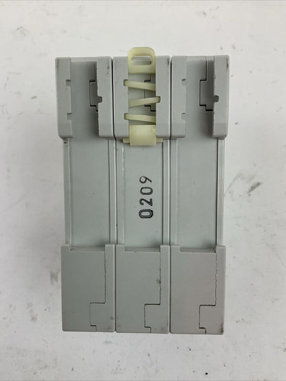 ALLEN BRADLEY 1492-CB3G030 MANUAL MOTOR CONTROLLER 3A 1-1/2HP 3P 480Y/277VAC SER