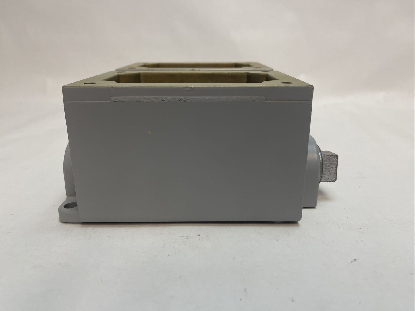 ALLEN BRADLEY 800H-2HHX7 SERIES X HEAVY DUTY ENCLOSURE BASE NEMA TYPE 7&9 2 GANG