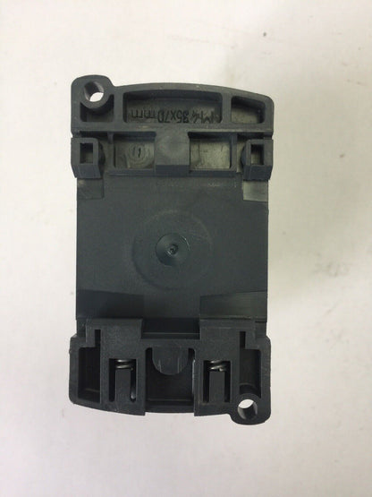 TELEMECANIQUE CAD50BD CONTACTOR 24 VDC LAD4TBDL 5-24V