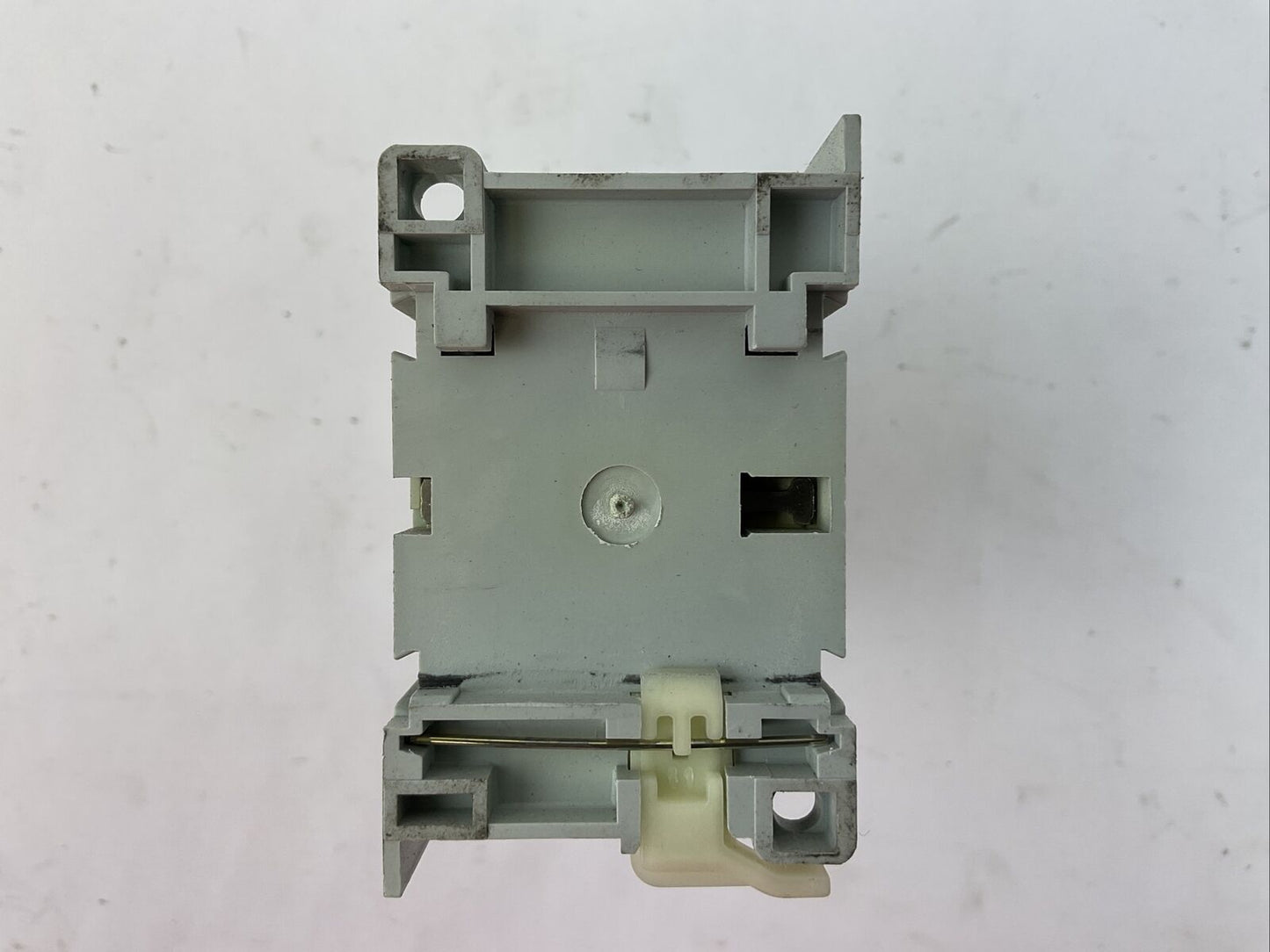 ALLEN BRADLEY 100S-C16DJ14C COIL 24VDC 100-C16D*10 600VAC 30A SER B 100S-F SER B