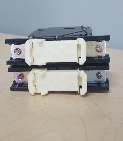IDEC IZUMI CIRCUIT PROTECTOR BREAKER , NRAN-2100 2A AA