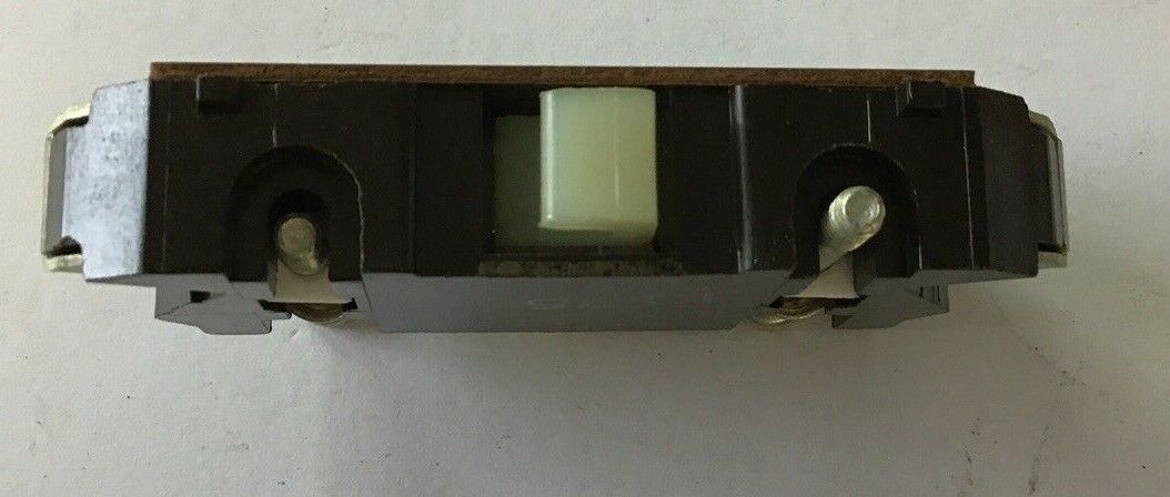 CUTLER HAMMER C320KA2 AUXILIARY CONTACTS SER.A2 600VAC