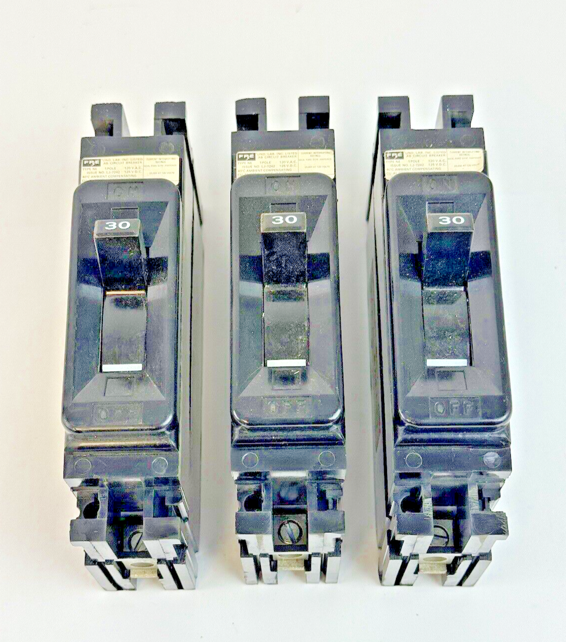 FPE *BOX OF 3* - NE113030 - CIRCUIT BREAKERS - 1 POLE/120VAC/30A, LJ-7242 - NEW