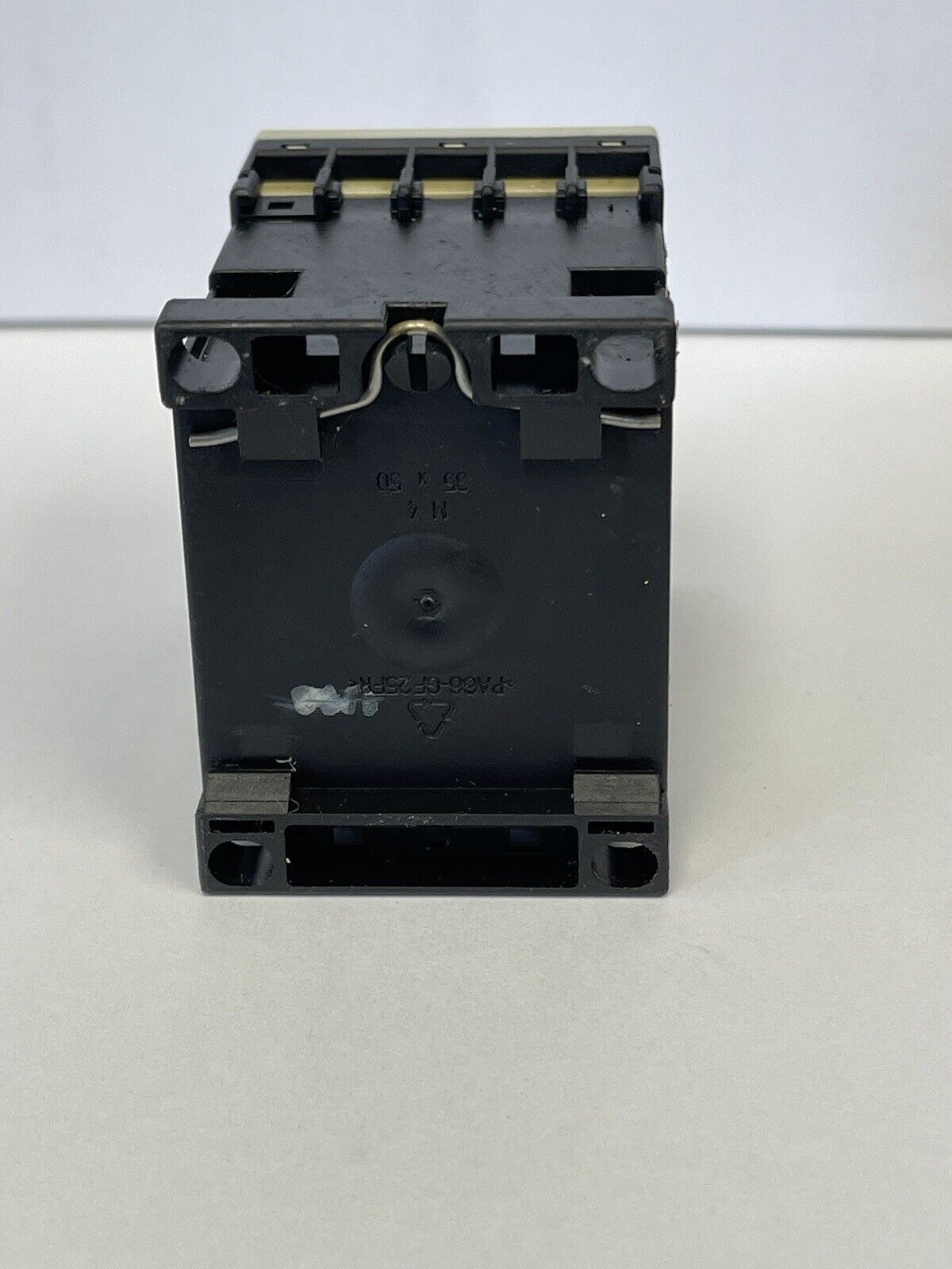 SIEMENS - 3RT1017-1BB41 - CONTACTOR - AC-3 12 A, 5.5 kW / 400 V 1 NO, 24 V DC 3P