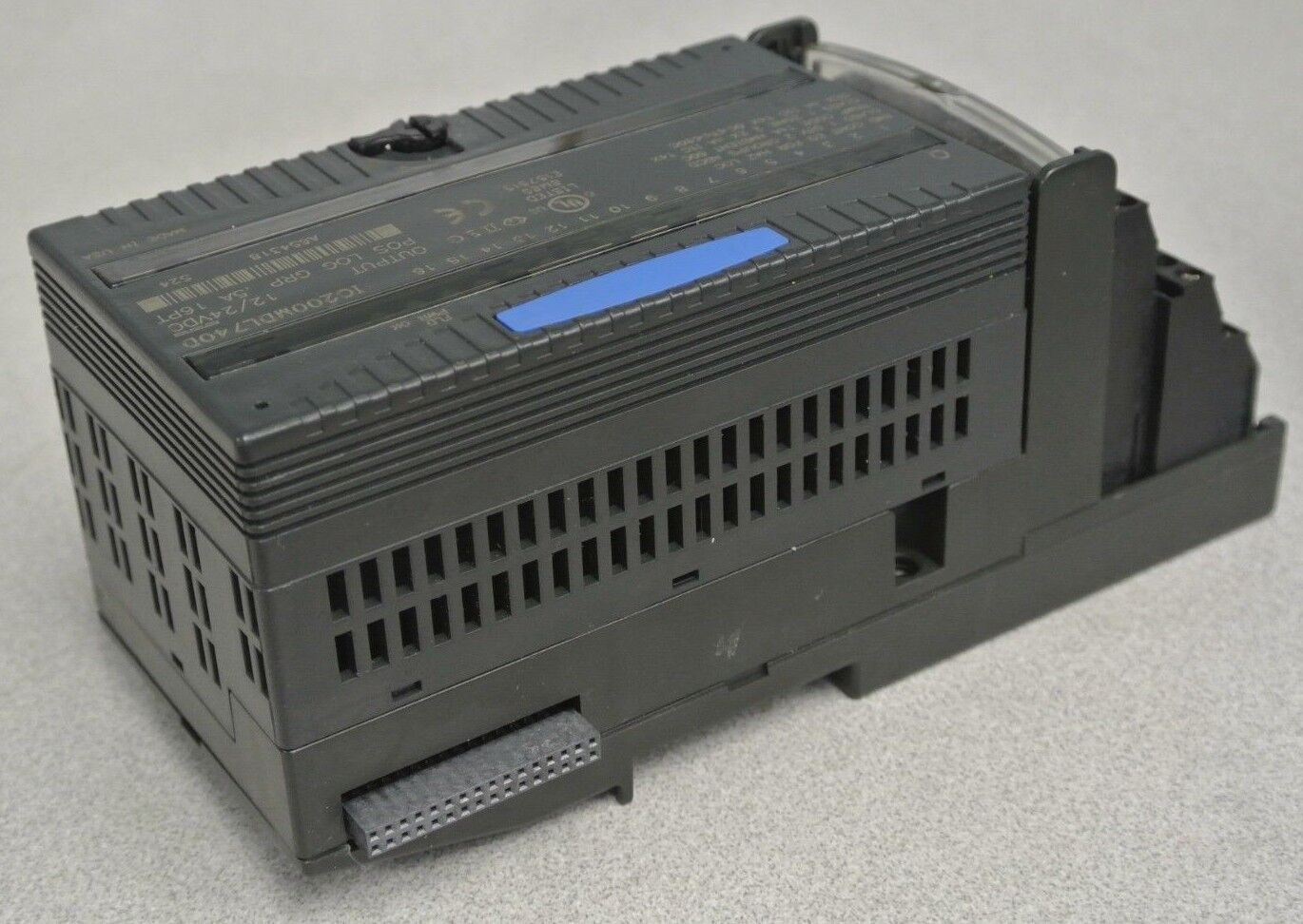 FANUC IC200MDL740D / OUTPUT MODULE / 12/24VDC / .5A / 16PT / POS LOG GRP