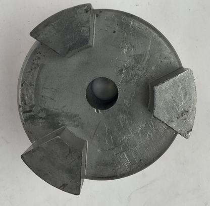 LOVEJOY L-110 JAW COUPLING HUB  5/8" L110 .625 ***LOTOF2***