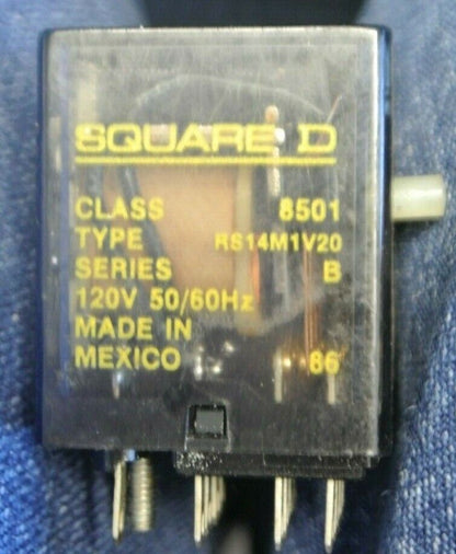 LOT of 4 / SQUARE D RS14M1V20 MINIATURE RELAY / 120V, 5A