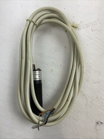 ALLEN BRADLEY 42CA-U1JNB-A2 SER A 10-30VDC PHOTOELECTRIC SENSOR