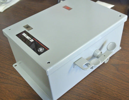 GE CR1062S3BAT3000 - MANUAL MOTOR STARTER, TOGGLE 3-P NO OVERLOAD - NEW SURPLUS