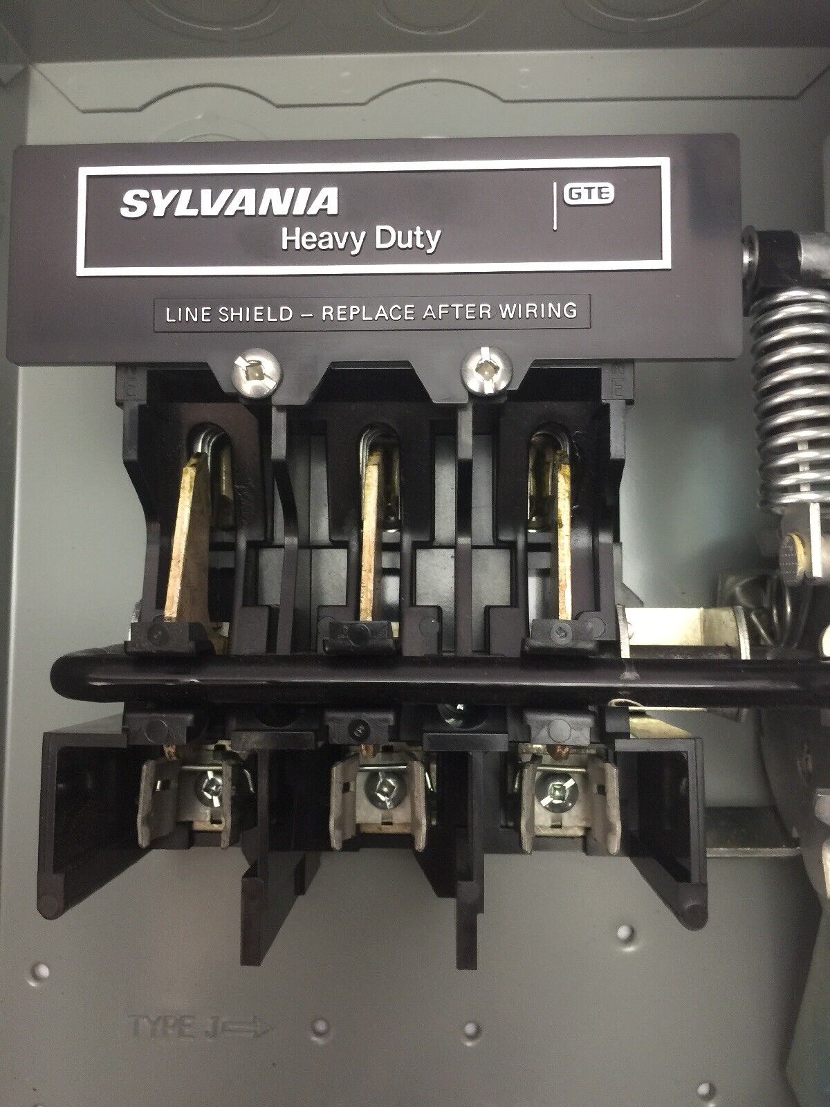 SYLVANIA HD361 FUSIBLE HEAVY DUTY SAFETY SWITCH 30AMP 480/600VAC 20HP 3 PHASE