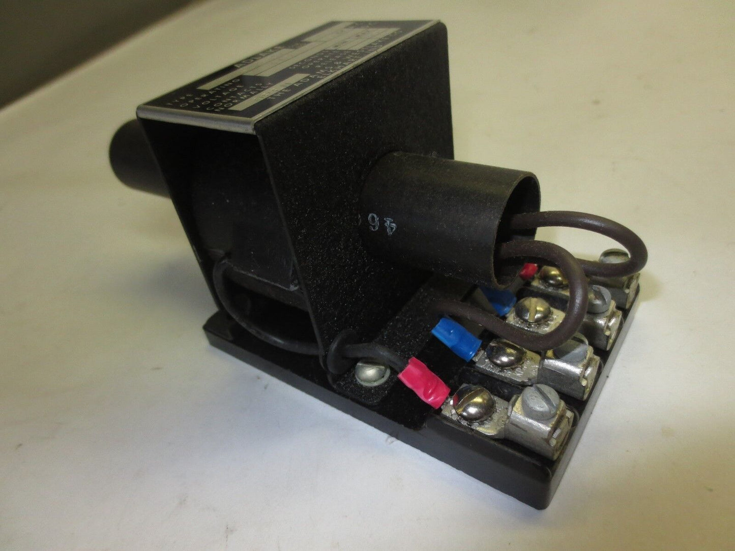 ADAMS & WESTLAKE / ADLAKE 1101-44-37 TIMING RELAY, 10-SECONDS, N.O. NEW SURPLUS