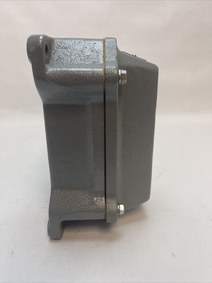 SQUARE D 9001 GW-204 CONTROL STATION SERIES A 600VAC PUSH BUTTON OPEN CLOSE