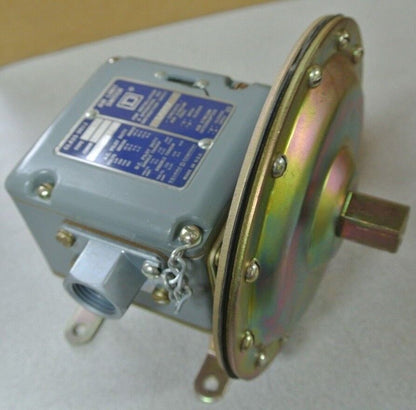 SQUARE D 9012 AKW-1 - AIR LIMIT SWITCH -  NEW SURPLUS
