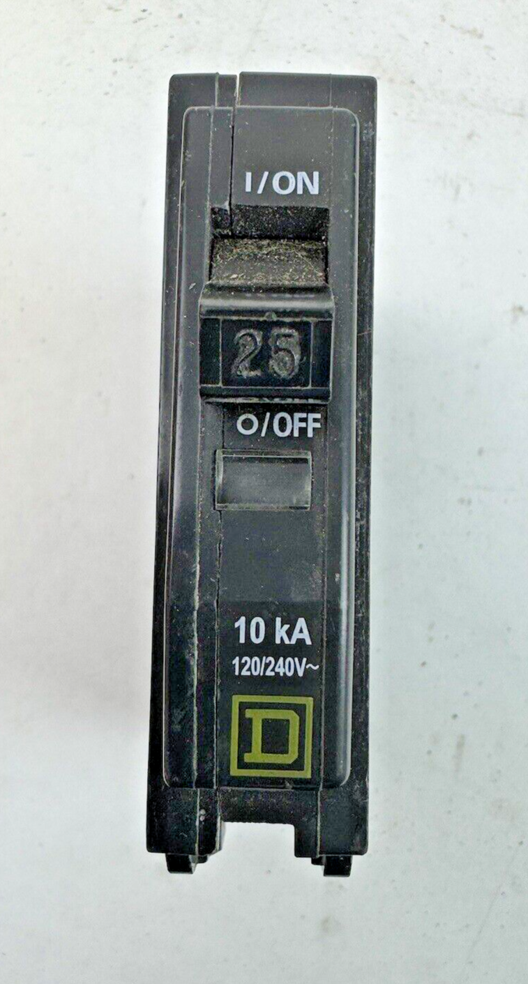 SQUARE D **LOT OF 10** QO125 - CIRCUIT BREAKERS - 1 POLE/ 25 A/ 240 VAC