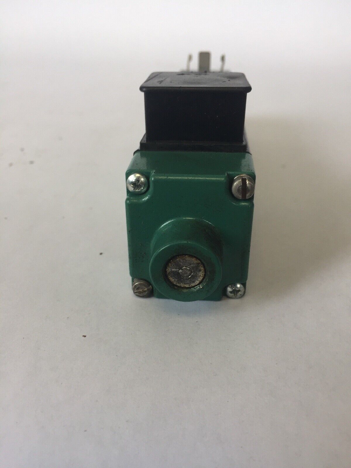 NUMATICS 225-239B SOLENOID VALVE 24 VDC 6.0 WATTS 150 PSIG-AIR