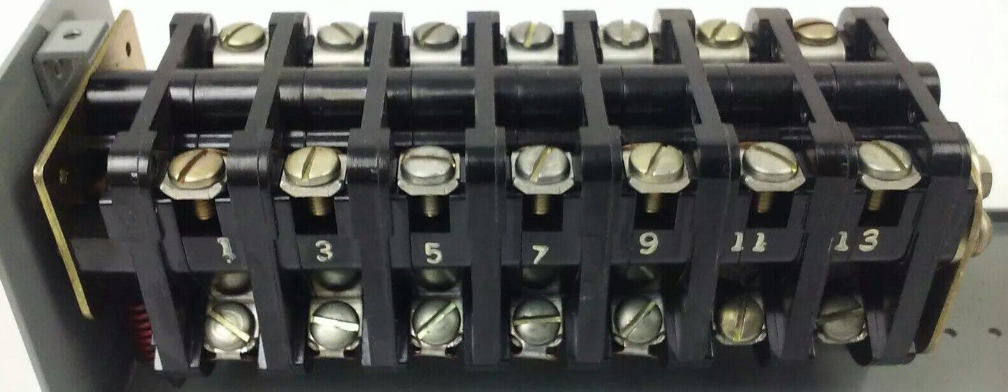 ALLEN BRADLEY H609083-2 ROTARY PILOT SWITCH, SIZE 10, 25A, H609083/2, BUL. 806