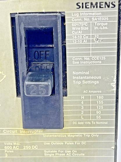 SIEMENS - ED63A025 - CIRCUIT INTERRUPTER - 25 A, 600 VAC, 3 POLE, TYPE ED6-ETI