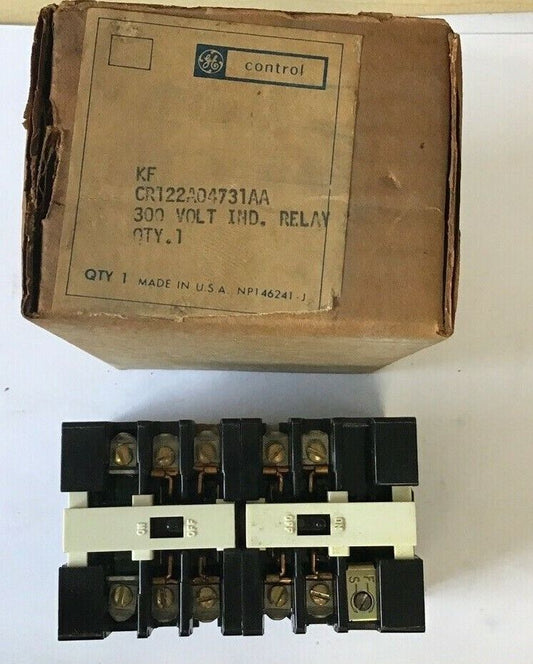 GENERAL ELECTRIC CR122A04731AA 300VAC 10A 28V 50HZ INDUSTRIAL RELAY