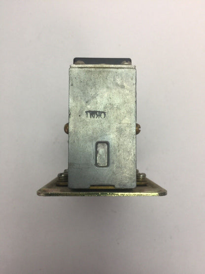 ALLEN BRADLEY 849-Z0D32 TIMING RELAY SER B 600VAC 250VDC 21A244 COIL 120V 60HZ
