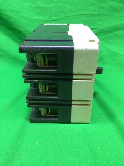 WESTINGHOUSE HMCP003A0C 3 AMP BREAKER 3POLE