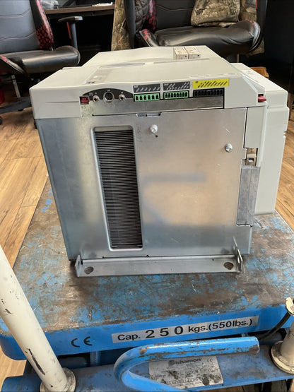 ALLEN BRADLEY 2099-BM09-S SERVO DRIVE KINETIX 7000 380/480VAC 300-750VDC 135/96A