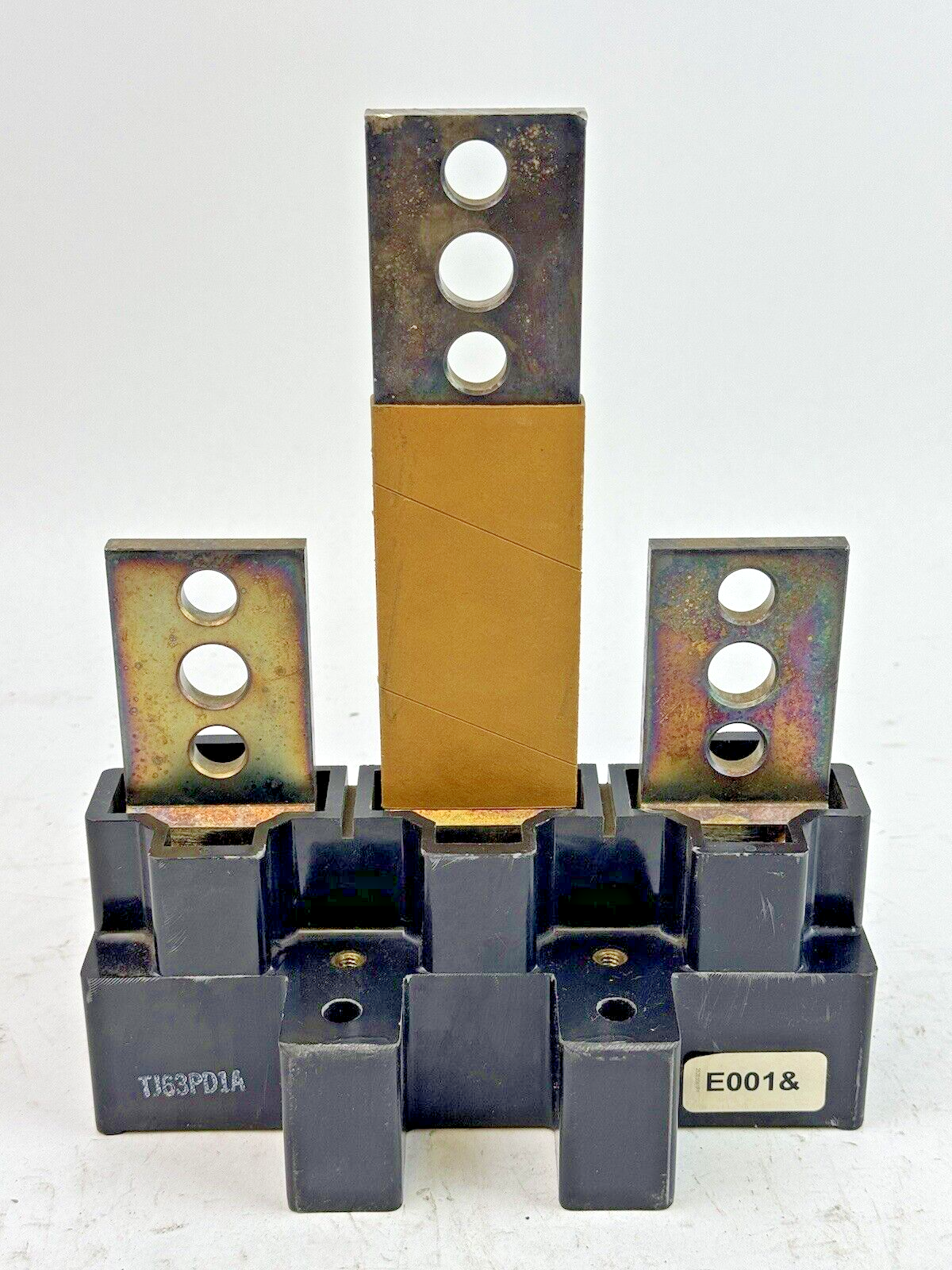 GE - TJ63PD1A - PLUG-IN MOUNTING BASE ASSEMBLY - TYPE TJ - NEW OLD STOCK