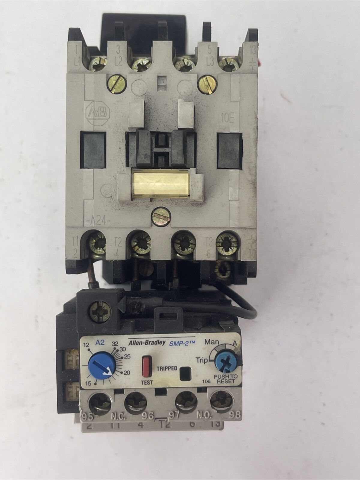 ALLEN BRADLEY STARTER 100-A24ND3 SER C CONTACTOR 600VAC 20HP 24A COIL 120V 60HZ