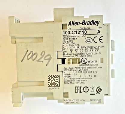 ALLEN-BRADLEY 100-C12*10 CONTACTOR SER.A W/100-S AUX CONTACT SER.B