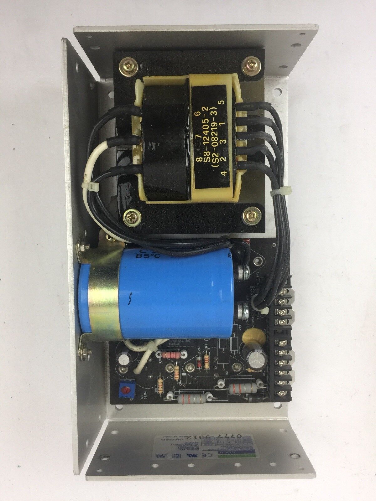 SOLA SLS-24-048T REGULATED POWER SUPPLY 240VAC 63HZ OUTPUT 24VDC