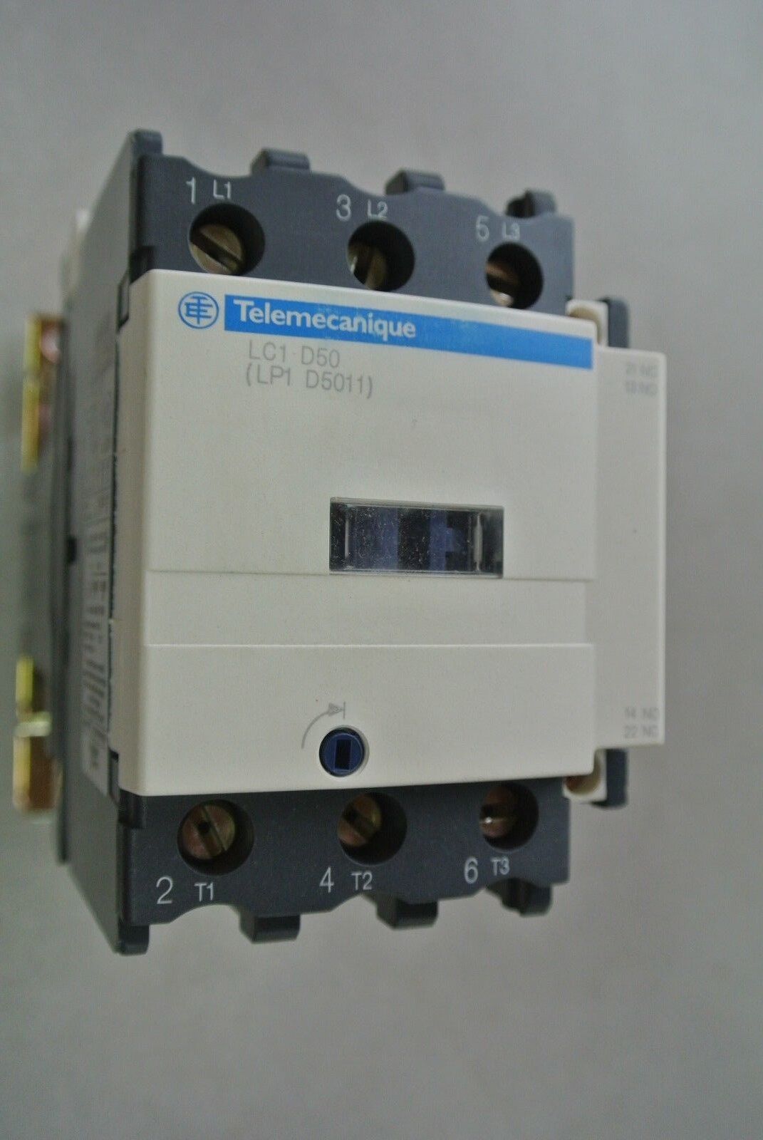 TELEMECANIQUE LC1D50BD - CONTACTOR - 22 kW-400V - 40HP-460V NEW SURPLUS