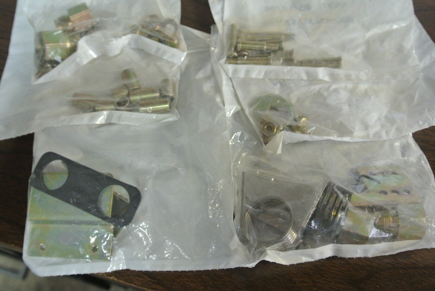 SQUARE D 9432M10L DOOR CLOSING MECHANISM - NEW SURPLUS