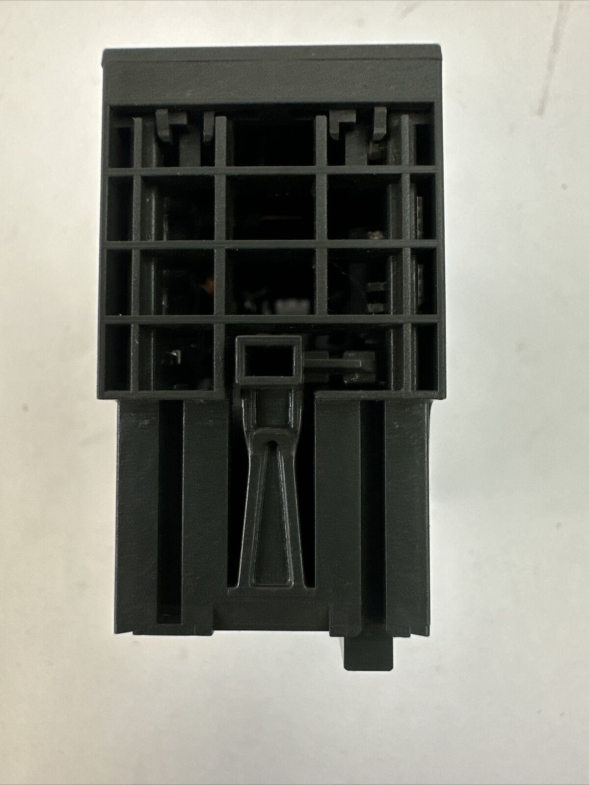 SIEMENS 1P 6ES7 138-4FB03-0AB0 SIMATIC S7 PROFIsafe 4 F-D0 DC24V / 2A MODULE