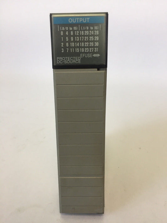 ALLEN BRADLEY 1746-0B32E OUTPUT MODULE 10-30VDC SER A SLC500