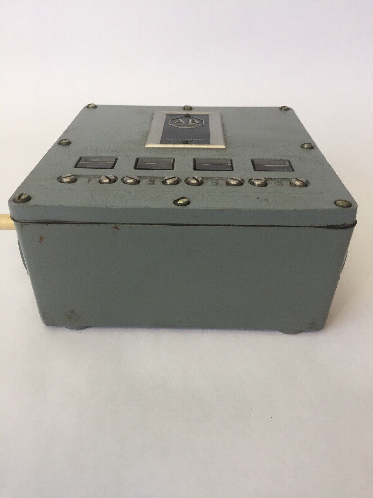 ALLEN BRADLEY 803-F412 ROTARY CAM LIMIT SWITCH 0-150RPM 600V NEMA TYPE 12
