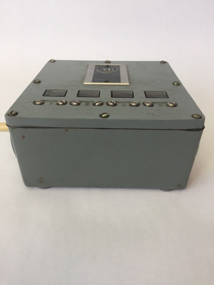 ALLEN BRADLEY 803-F412 ROTARY CAM LIMIT SWITCH 0-150RPM 600V NEMA TYPE 12