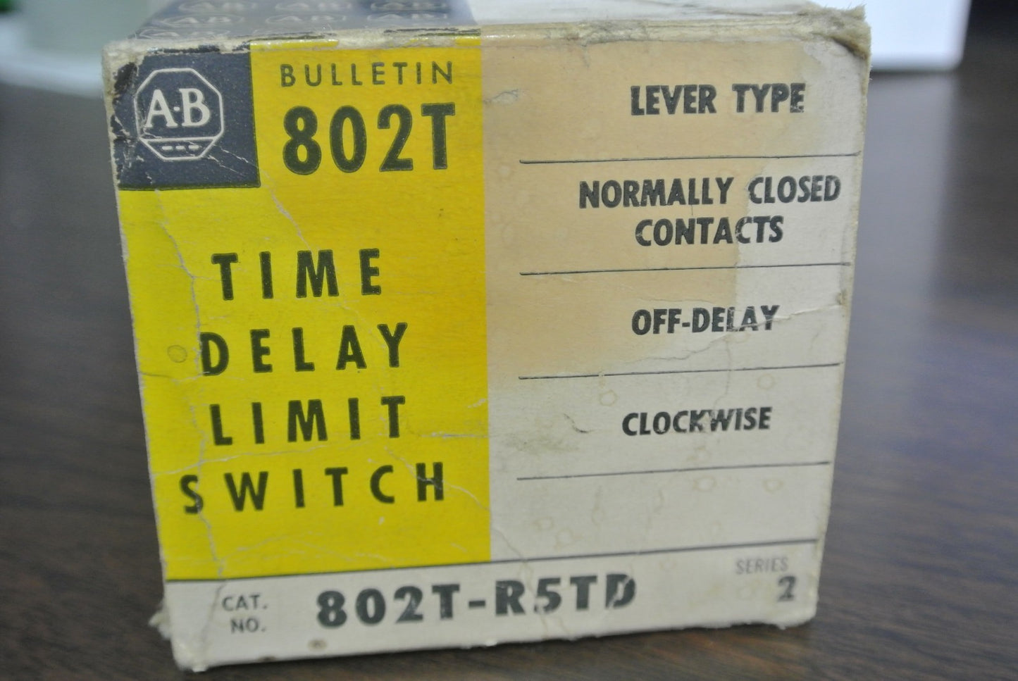 ALLEN-BRADLEY 802T-R5TD Ser. 2 TIME DELAY OILTIGHT LIMIT SWITCH, - NEW SURPLUS