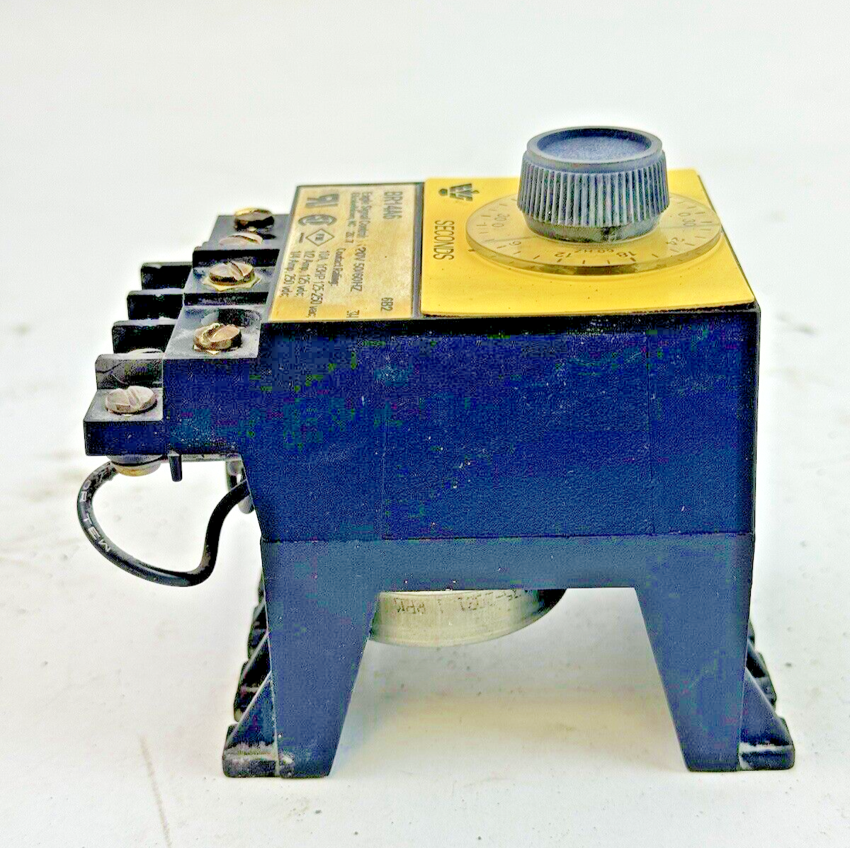 EAGLE SIGNAL - BR14A6 - ELECTRONIC RESET TIMER - 250VAC, 10A, 1/3 HP