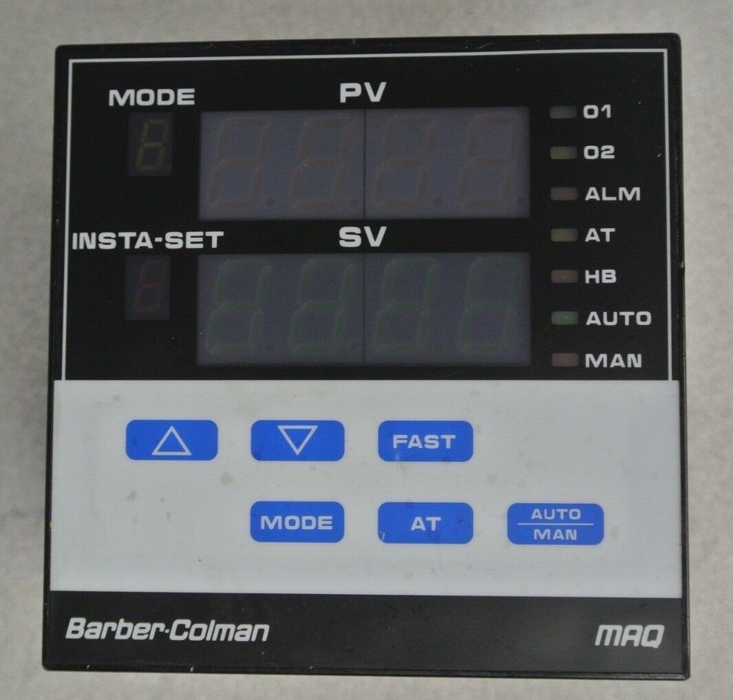 BARBER-COLMAN MAQ3-04011 / 100-3-00 / DIGITAL TEMPERATURE CONTROLLER