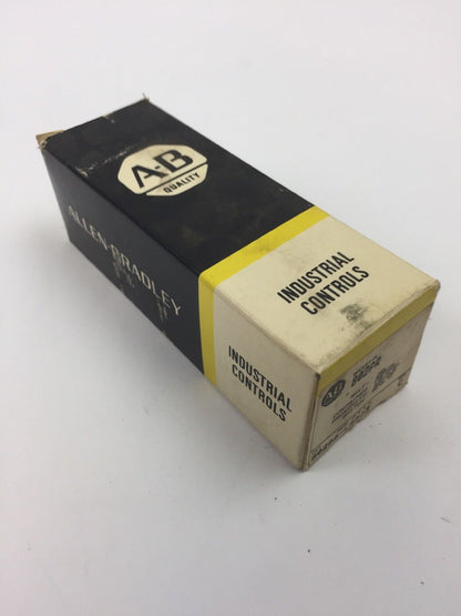 ALLEN BRADLEY 802PR-LAAJ3 SELF-CONTAINED PROXIMITY SWITCH 102V-132V 50/60 HZ