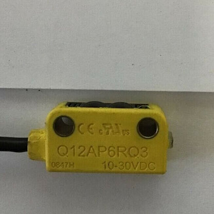 BANNER Q12aP6RQ3 WORLD-BEAM SENSOR 10-30VDC Q12 SERIES***LOTOF2***